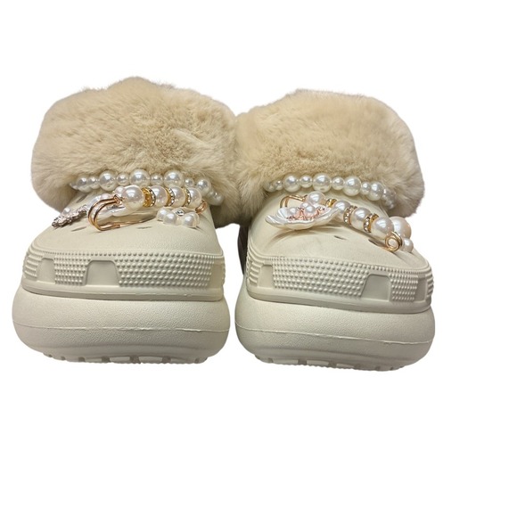 CROCS Women's Fuzzy Faux Fur Winter Lined Clogs Removable Charms Slippers Size 9 - Picture 5 of 11